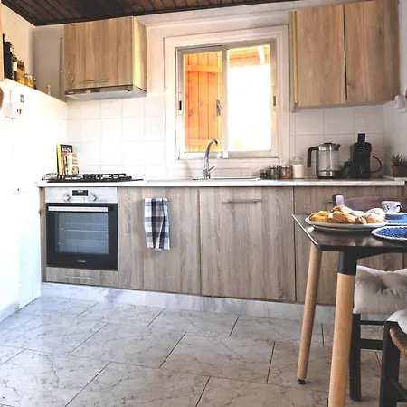 Hidden Valley - Charming 2br House In מיליו